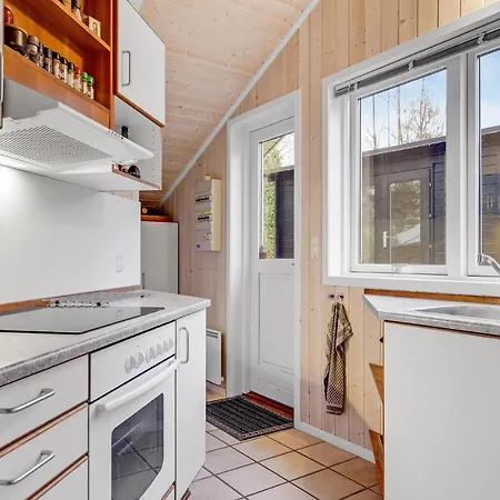 Lovely Home In Dronningmolle With Wifi * Dronningmølle