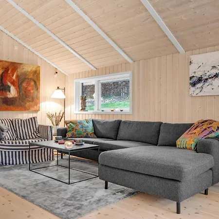 Σπίτι διακοπών Lovely Home In Dronningmolle With Wifi *