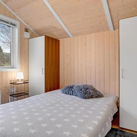 Lovely Home In Dronningmolle With Wifi *