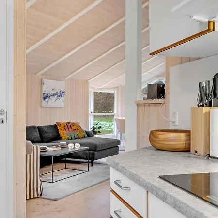 Σπίτι διακοπών Lovely Home In Dronningmolle With Wifi *